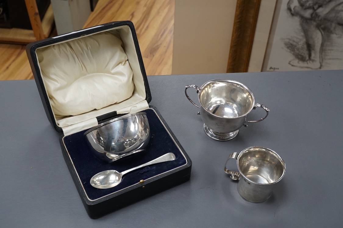 A George III silver octagonal nutmeg grater by Phipps & Robinson, London, 1810, 46mm(a.f.), together with a George III silver pedestal pepperette, by Alice & George Burroughs, London, 1808, 70mm.
